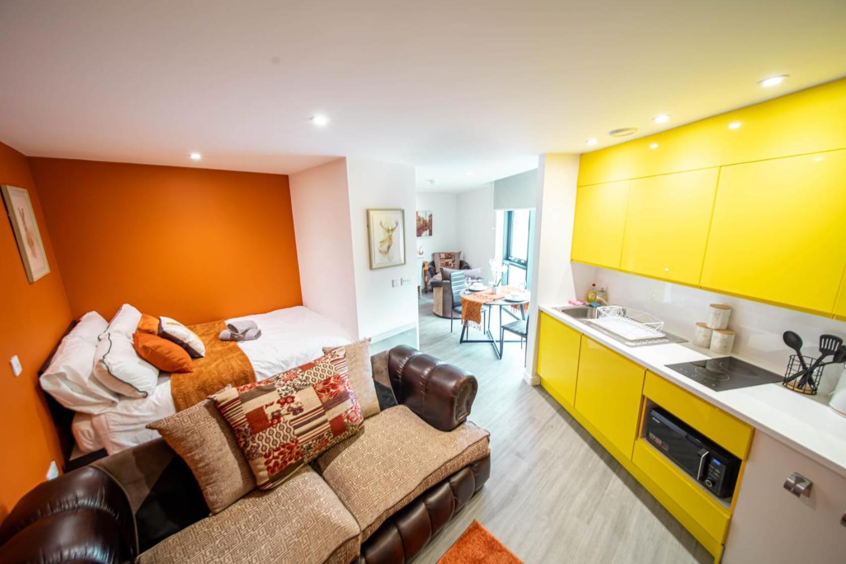 Corner Studio Apartment In Шефилд Экстерьер фото